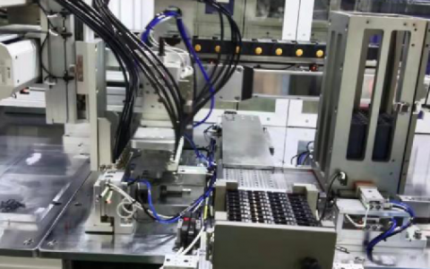 PCB板芯片自動分料堆疊擺盤設(shè)備